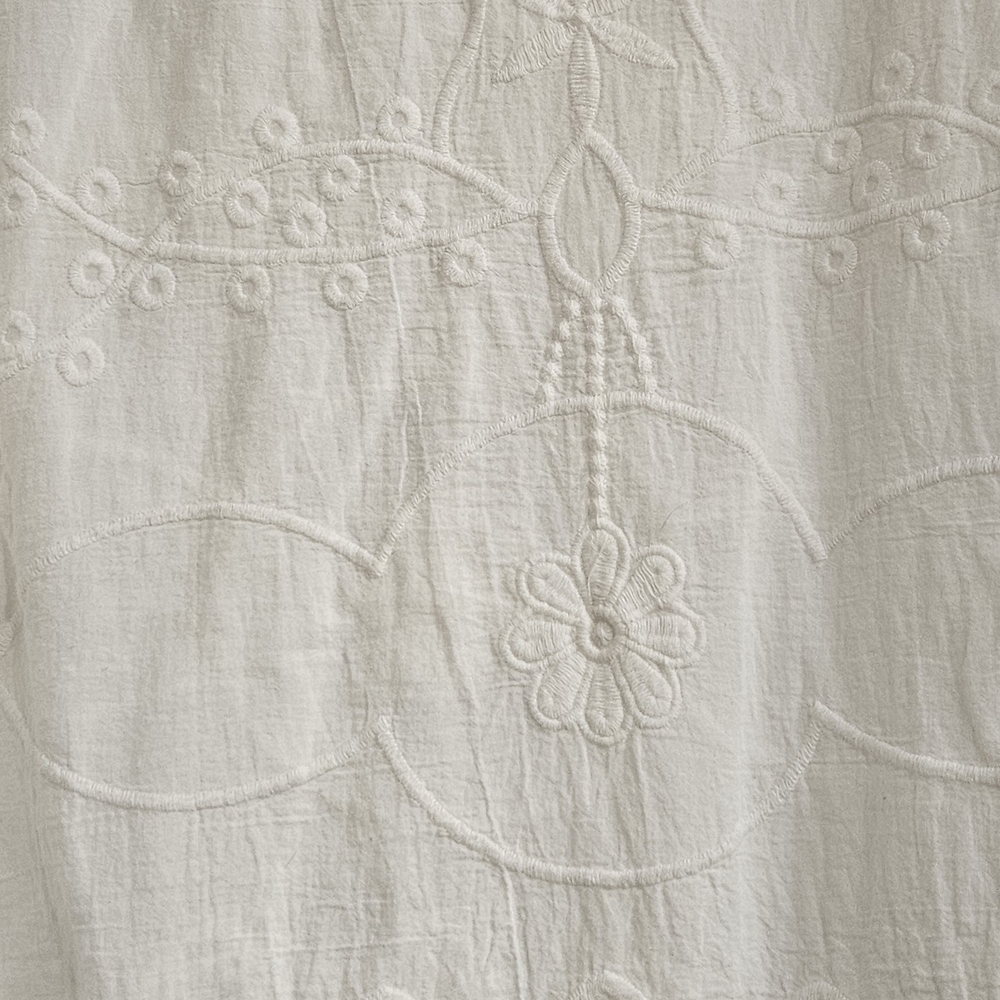 New Directions Cream Embroidered Blouse - Picture 2 of 5